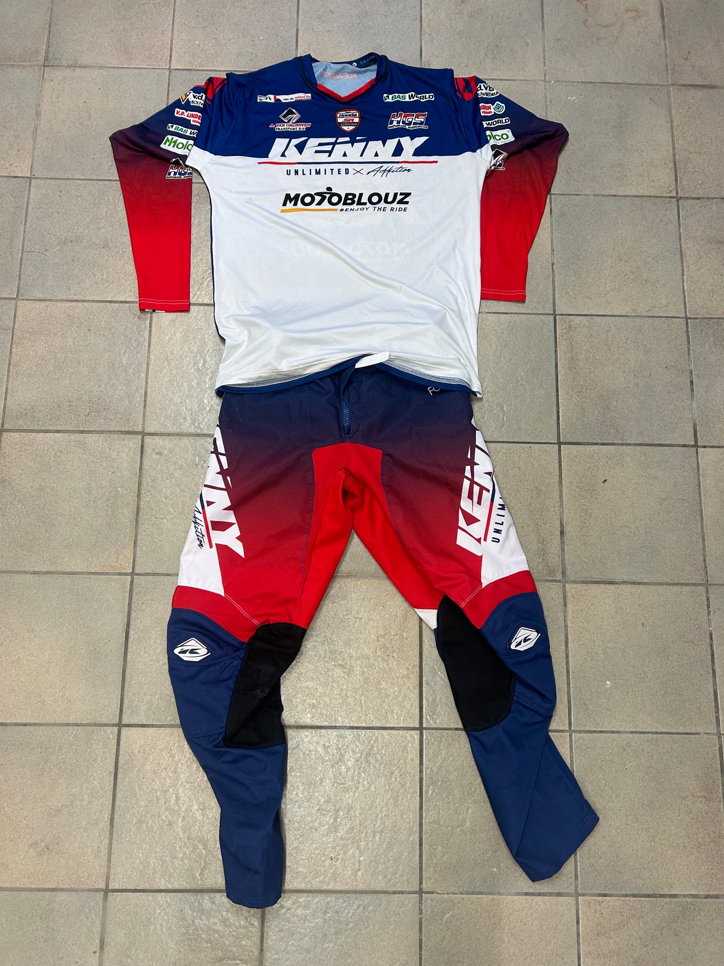 FULL KIT USA 787
